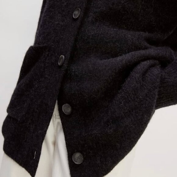 Everlane Alpaca Pocket Cardigan - Picture 3 of 9